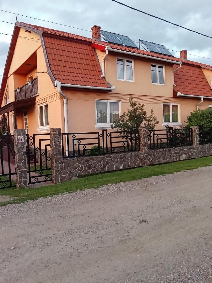 Timi Kulcsoshaz Ξενοδοχείο Lăzarea Εξωτερικό φωτογραφία
